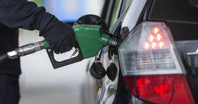 Akaryakıta son üç günde üçüncü indirim!