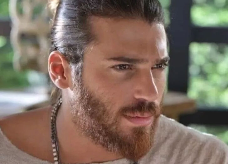 Can Yaman yeni aşka yelken açtı!