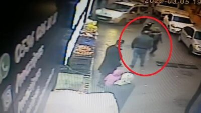 Bursa’da dehşet anları! Satırla saldırdı