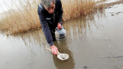 Yer: Bursa… Buz gibi suyun içinde saatlerce…