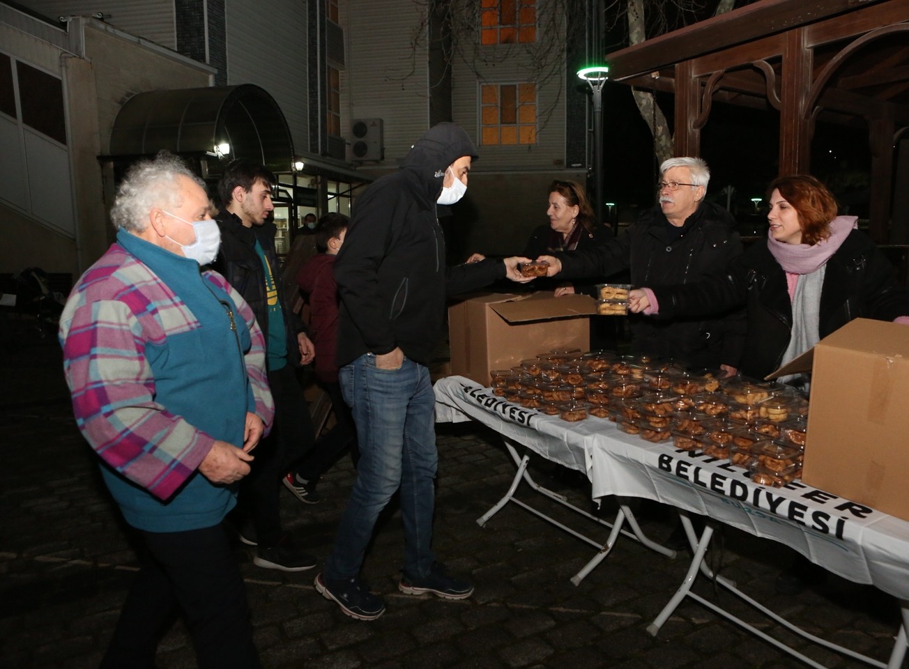 Nilüfer’de Berat Kandili bereketi Nilüfer’de Berat Kandili bereketi