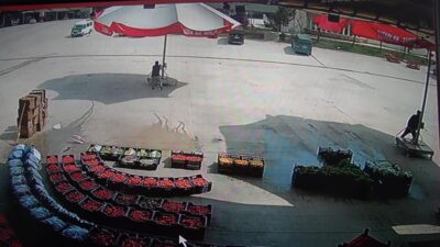 Güldüğü olay başına geldi! Peşinden böyle koştu