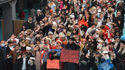 ‘Tarih Yazan Çocuklar İnegöl’de projesine iş adamlarından destek