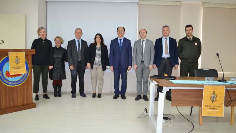 Mustafakemalpaşa’da Kütüphane Haftası etkinliği Kütüphanelerin başta öğrenciler olmak üzere tüm okuyucular tarafından aktif olarak