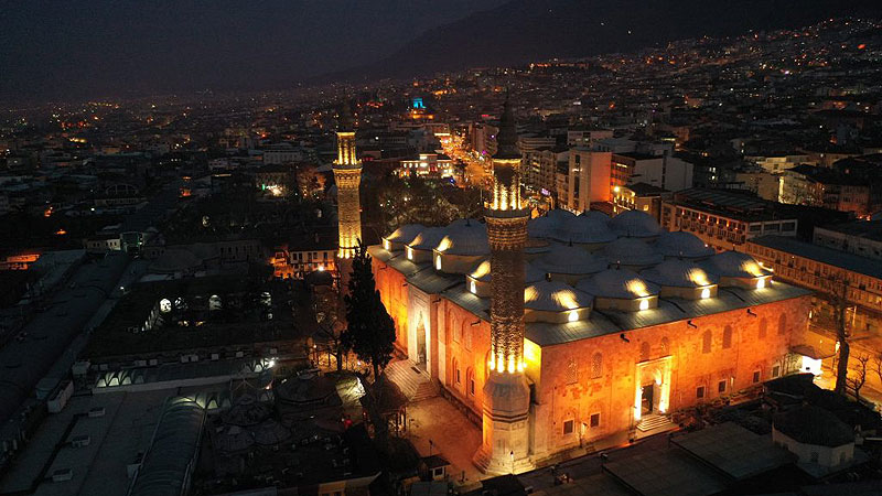 Yarın gece sahura kalkıyoruz… İşte Bursa için iftar ve sahur vakitleri…