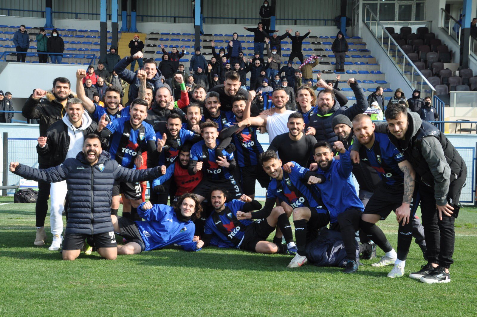 Karacabey gümbür gümbür: 3-0