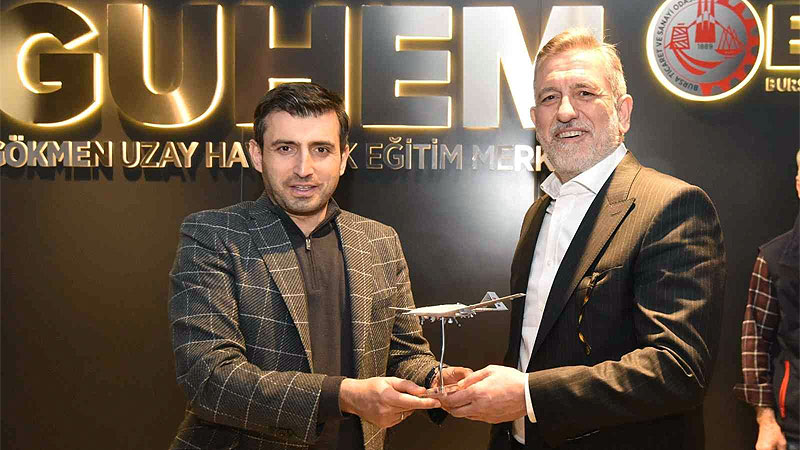 Bayraktar: GUHEM çocuklara uzay ve havacılık sevdasını aşılıyor Bayraktar: GUHEM çocuklara uzay ve havacılık sevdasını aşılıyor