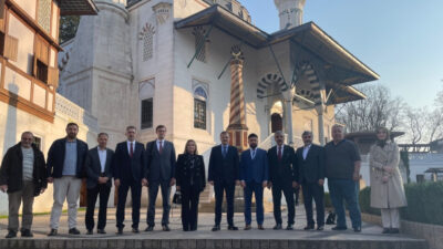 Avrupa’nın ikiyüzlülüğünü Almanya’da anlattı