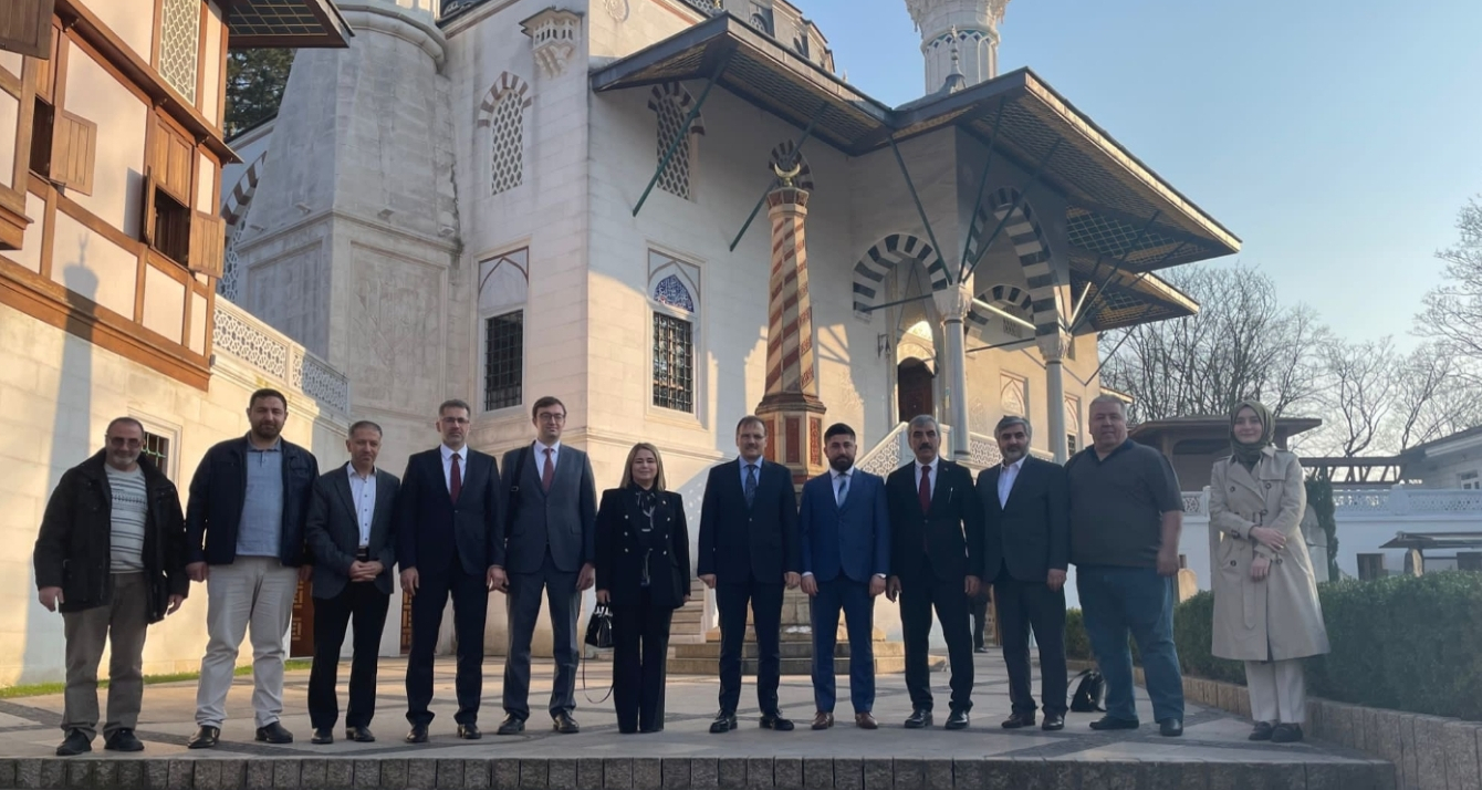 Avrupa’nın ikiyüzlülüğünü Almanya’da anlattı