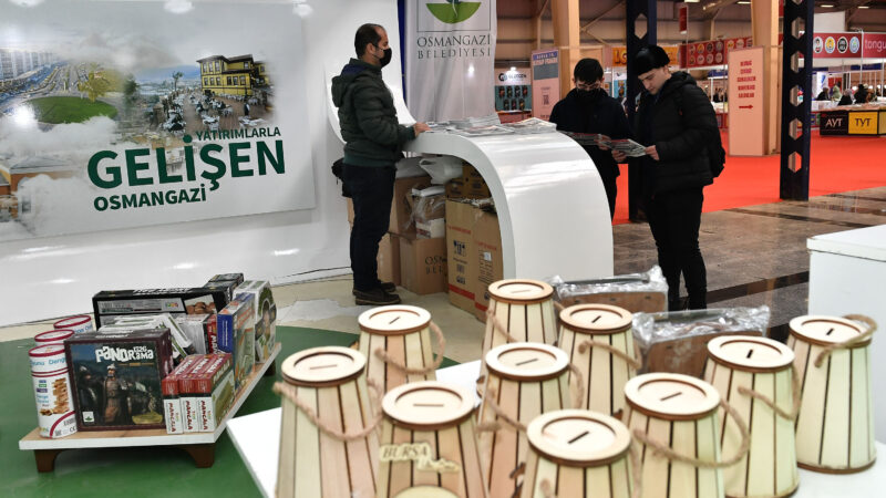 Kitap fuarında Osmangazi standına yoğun ilgi Türkiye Yayıncılar Birliği’nin, TÜYAP Bursa Fuarcılık birliğiyle bu yıl19’uncunu düzenlediği