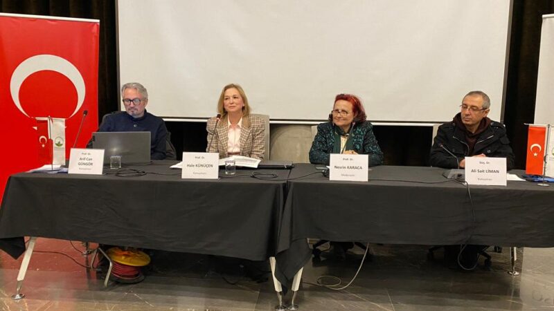 Bursa’da kalemden kameraya edebiyat-sinema ilişkileri paneli Şadırvanlı Han Eğitim Akademisi’nin “Kalemden Kameraya: Edebiyat-Sinema İlişkileri” başlıklı paneli,