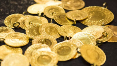 Altın fiyatlarında hareketlilik! Dev bankadan önemli tahmin