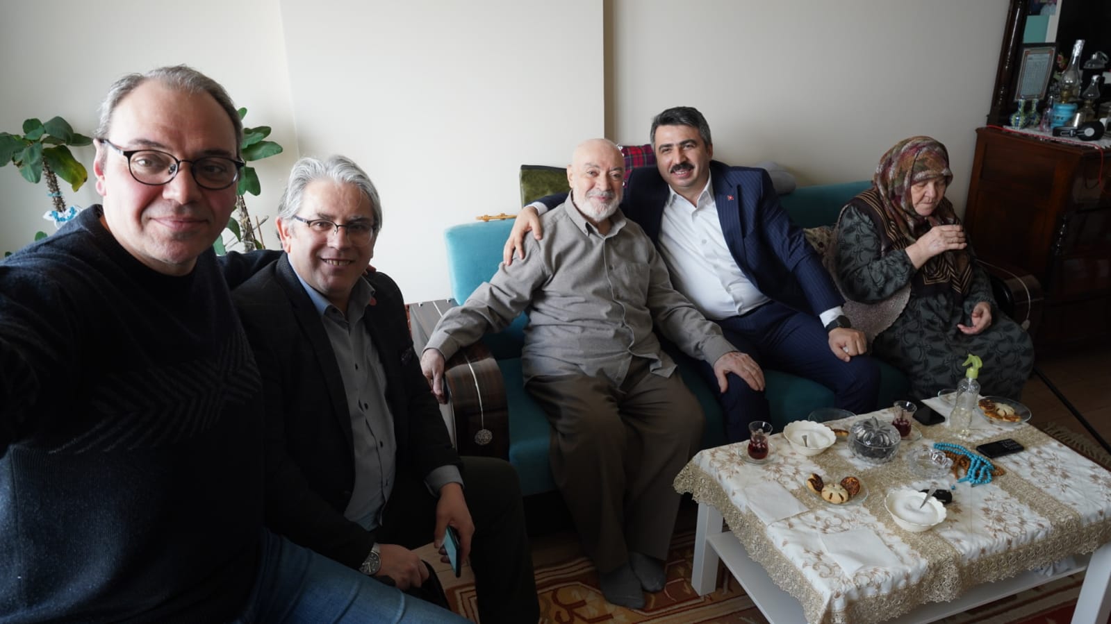 Başkan Yılmaz’dan yaşlılara vefa ziyareti