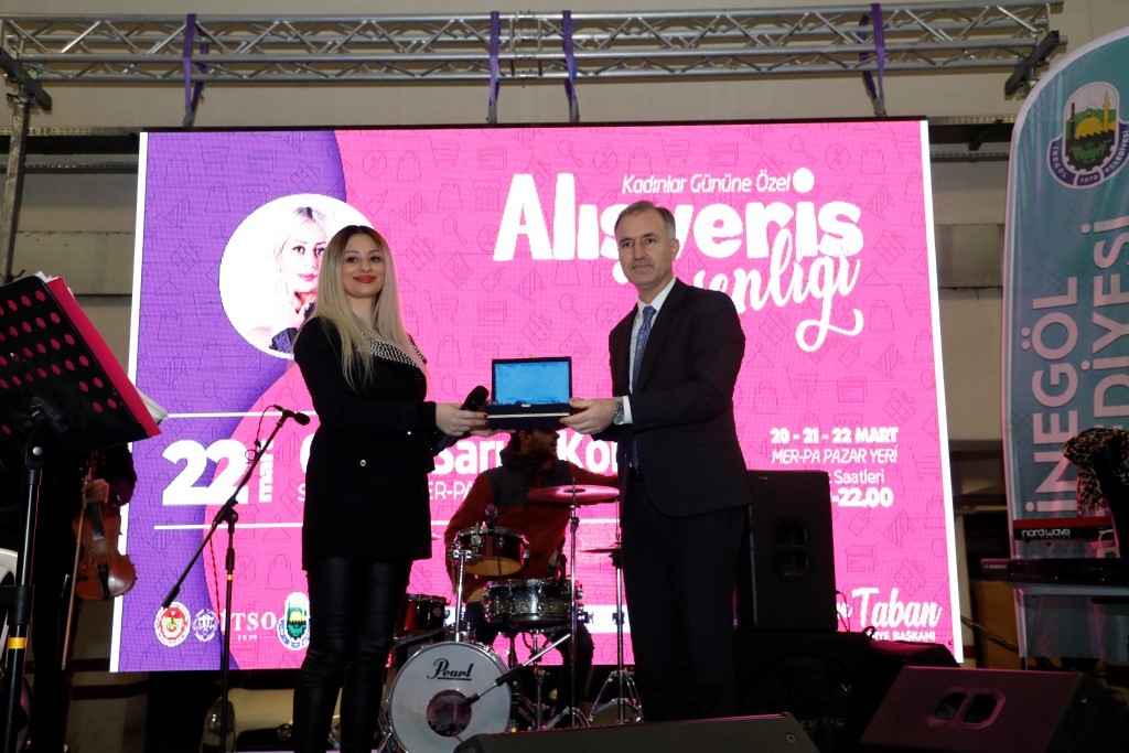 Alışveriş Şenliği Güner Sarıer konseriyle son buldu