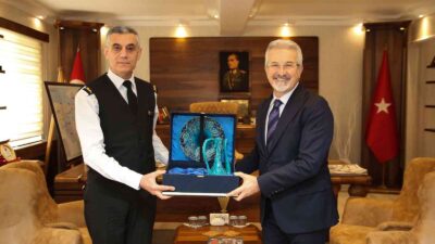 Başkan Erdem’den Yalçınkaya’ya nezaket ziyareti