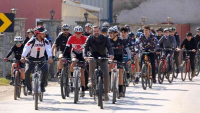 Bisikletçiler sağlıklı yaşam için Gürsu’da harekete geçti