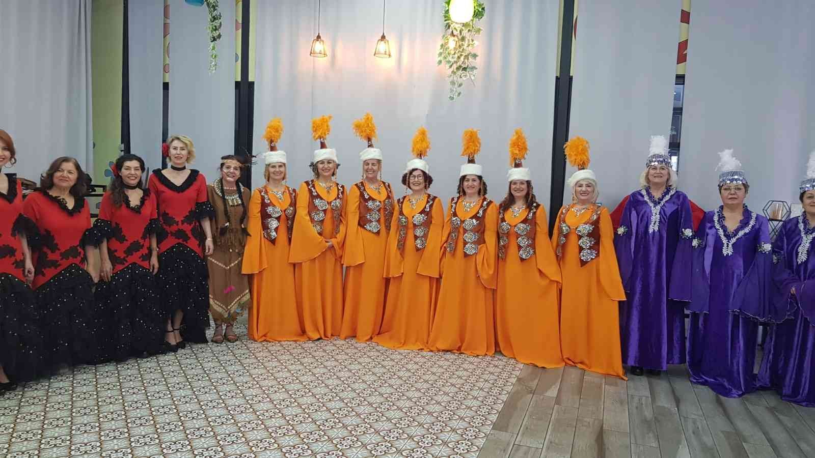 Bursa Nilüfer Kadın Korosu karnaval yolcusu 1 bursa nilufer kadin korosu karnaval yolcusu 4b112a4