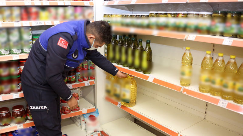 Gürsu’da fırsatçılığa denetim engeli Gürsu Belediyesi zabıta ekipleri, fırsatçılığa, stokçuluğa ve etiket oyunlarına engel
