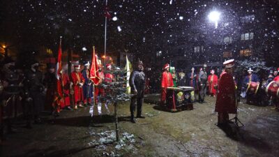 Gürsu Ayyıldız Mehteran Takımı’ndan kar soğuğunu unutturan Çanakkale coşkusu