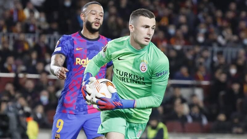Inaki Pena takdir topladı Galatasaray'ın Barcelona ile oynadığı karşılaşmaya sarı-kırmızılıların kalecisi Inaki Pena damga