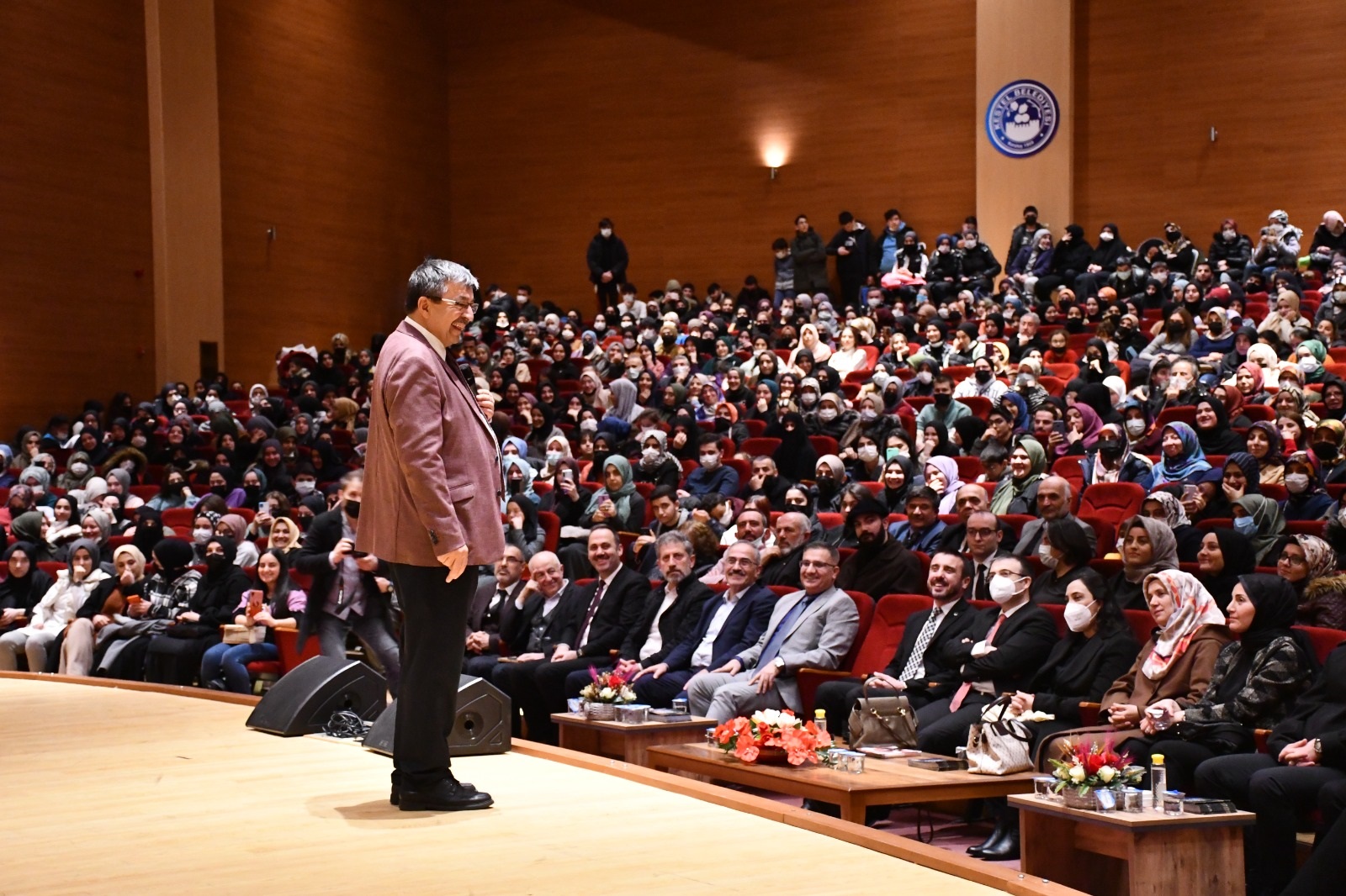 Kestel’de Hayati İnanç’a büyük ilgi