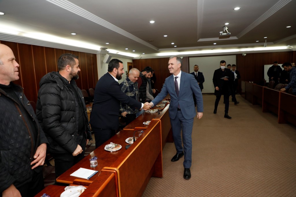 İnegöl Belediyesi’nden amatör spor kulüplerine 190 bin TL destek İnegöl Belediyesi’nden amatör spor kulüplerine 190 bin TL destek