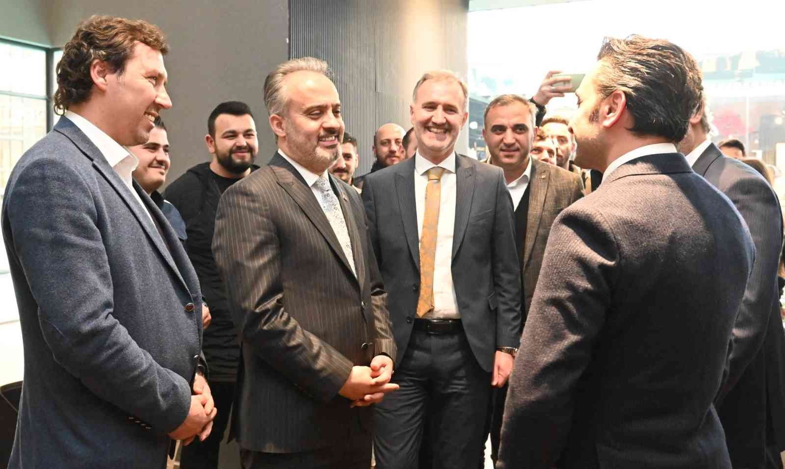 İnegöl mobilyasında ivme yükseliyor İnegöl mobilyasında ivme yükseliyor