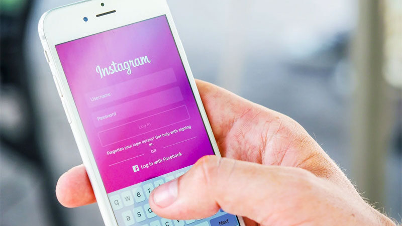 Instagram kullanımını kolaylaştıracak 'otomatik altyazı' özelliği 17 dil desteğiyle hayata