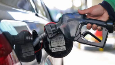 Akaryakıt fiyatları rekor kırmaya devam ediyor! Tüm zamanların rekoru…