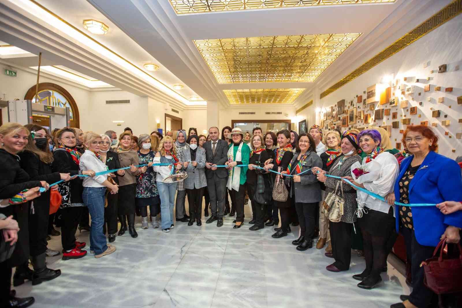 Kadın gözüyle Türk Dünyası Başkenti Bursa 1 kadin gozuyle turk dunyasi baskenti bursa 39df5e3