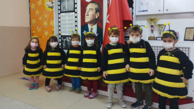 Arı dostu çocuklar