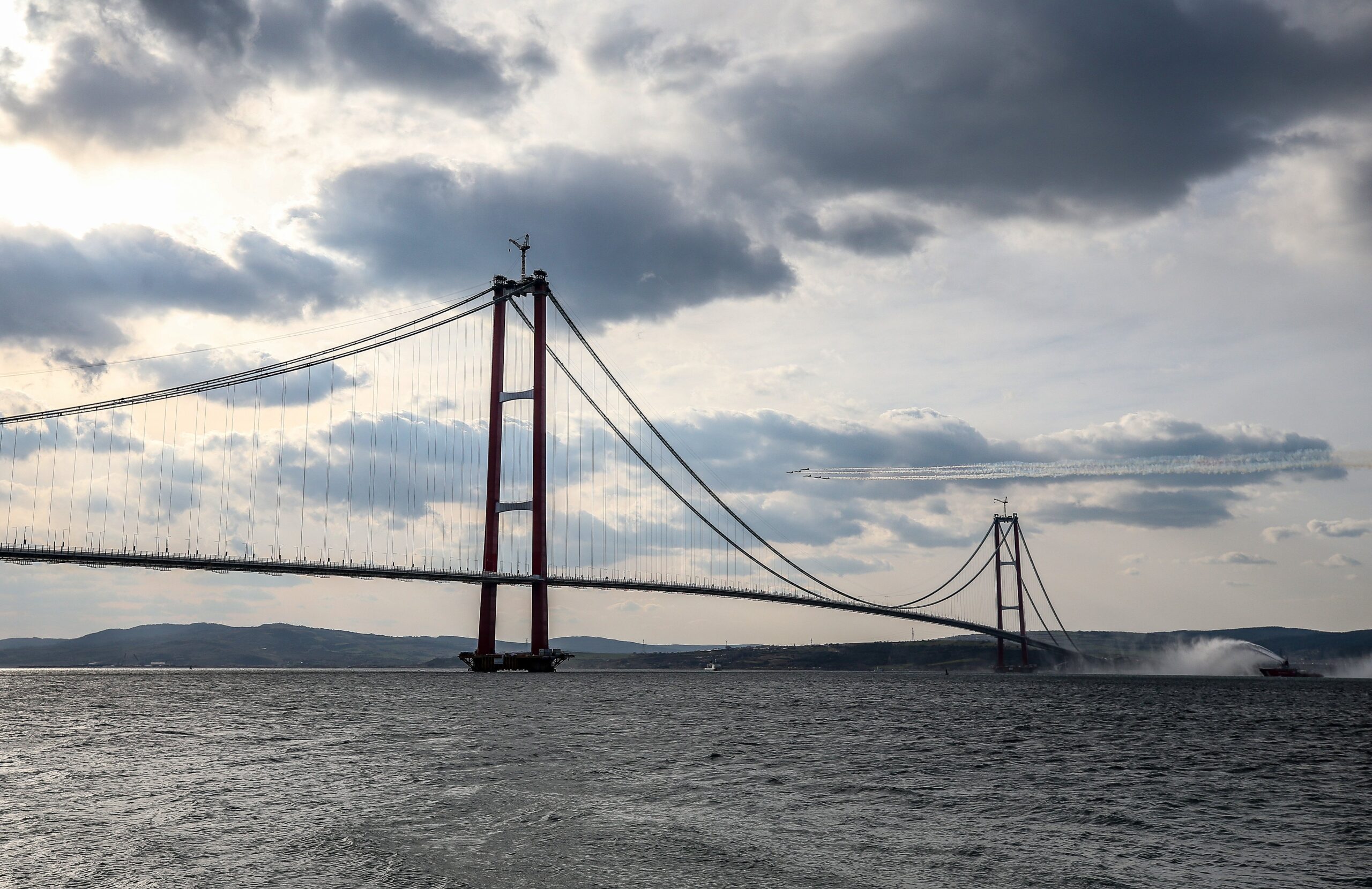 Geçiş ücreti değil ülkeye kattığı değer tartışılmalı… Geçiş ücreti değil ülkeye kattığı değer tartışılmalı…