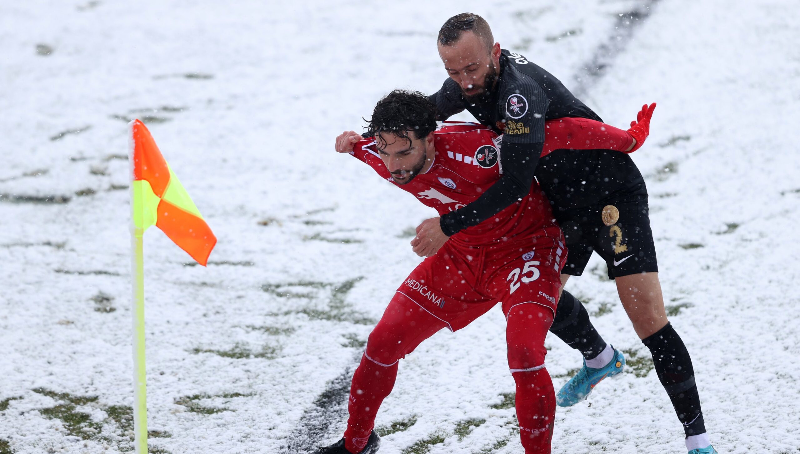 1.Lig’de neler oluyor! Alt sıralarda kazan kaynıyor… 1.Lig’de neler oluyor! Alt sıralarda kazan kaynıyor…