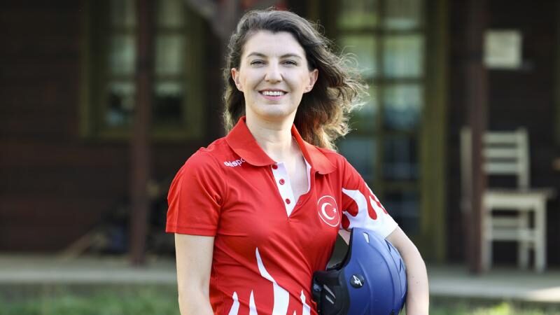 Milli paraşütçü Merve Gülşah Arslan, adrenalin, huzur ve kaçış olarak