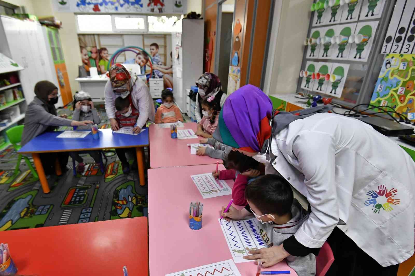 OSMEK’ten kadın istihdamına destek