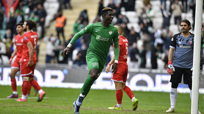 Bursaspor’un golcüsü Pedro’dan flaş açıklamalar