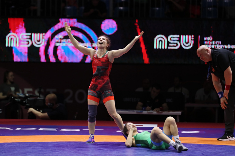 Güreşte bir Avrupa şampiyonu daha! Helal sana Evin… Güreşte bir Avrupa şampiyonu daha! Helal sana Evin…