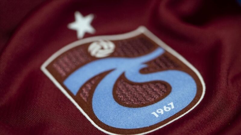 Trabzonspor'da bir oyuncunun Covid-19 testi pozitif çıktı.