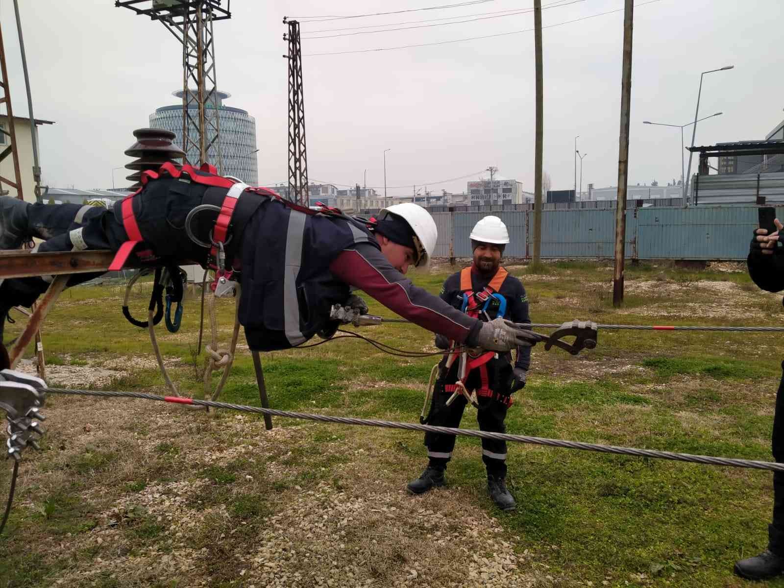 UEDAŞ’ta komando eğitimi UEDAŞ’ta komando eğitimi