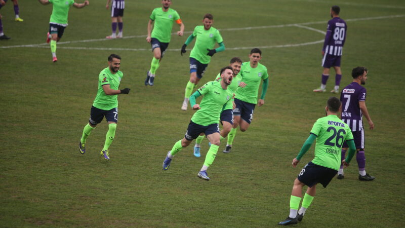 2. ve 3.Lig’deki Bursa takımlarının bugünkü maçları! Karacabey için kritik viraj… 2.Lig Beyaz Grup'da play-off yarışı veren Teco Karacabey Belediyespor, Kırmızı