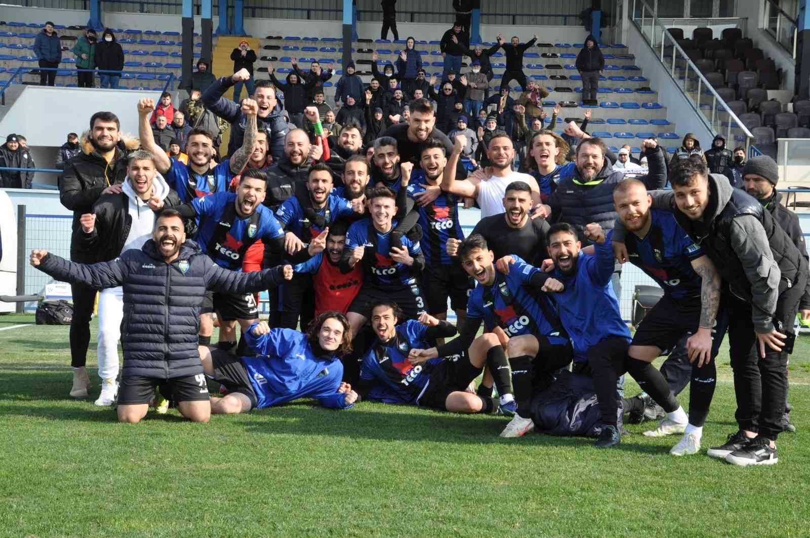 1.Lig’e kim çıkacak? İşte Bursa ekibinin maç programı… 1.Lig’e kim çıkacak? İşte Bursa ekibinin maç programı…