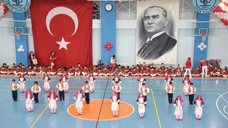 Emine Örnek Okulları’nda 23 Nisan coşkusu Emine Örnek Okulları’nda 23 Nisan coşkusu