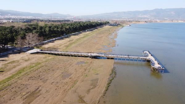 İznik Gölü’nde dikkat çeken görüntü! DSİ’den açıklama