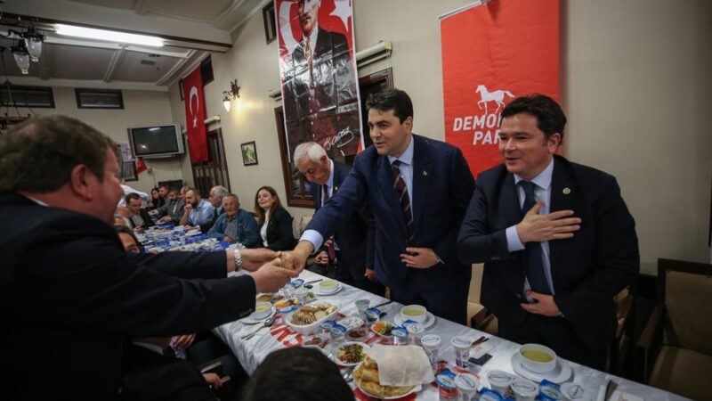 Demokrat Parti Genel Başkanı Gültekin Uysal, Türkiye'nin can alıcı tüm
