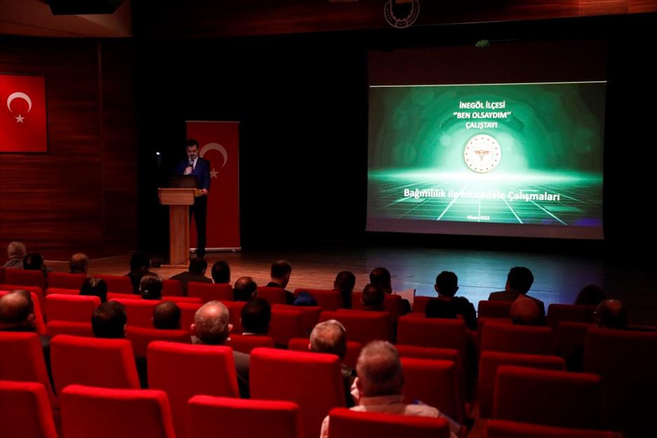 İnegöl’de bağımlılıkla mücadele çalıştayı yapıldı