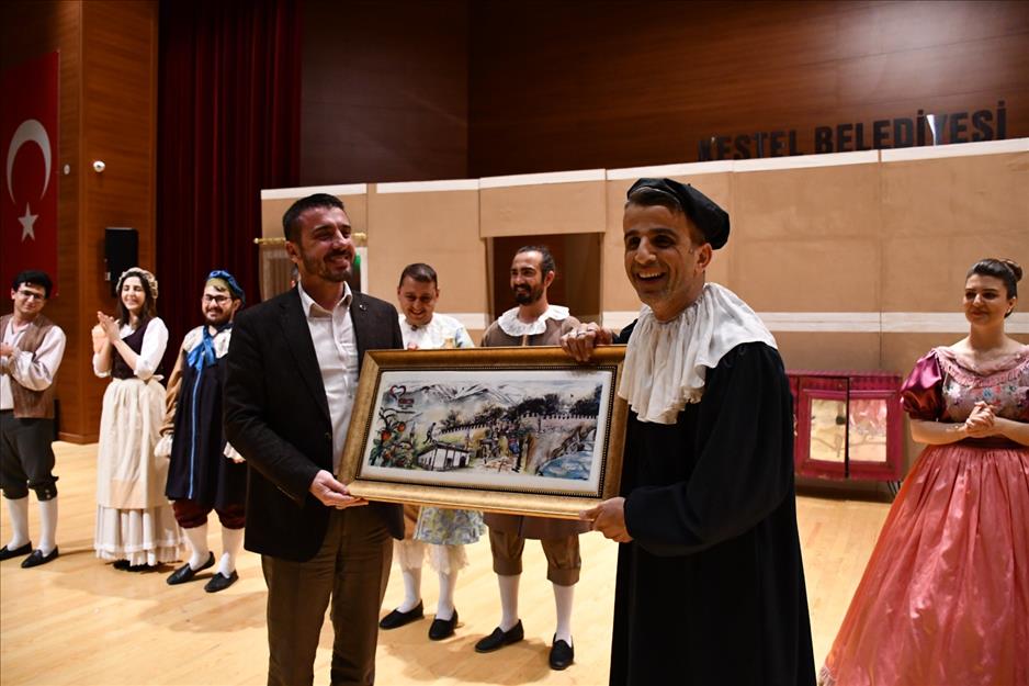 İnegöl Belediyesi Şehir Tiyatrosu, Kestel Tiyatro Festivali'nde sahne aldı 1 3127 inegol belediyesi sehir tiyatrosu kestel tiyatro festivalinde sahne aldi 187c6e6d a5ff 44ac b9a4 50f00a467b01