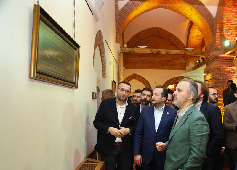 Ramazanın manevi iklimine uygun hat sergisi 1 31369 MTYyNDc2Nj 7