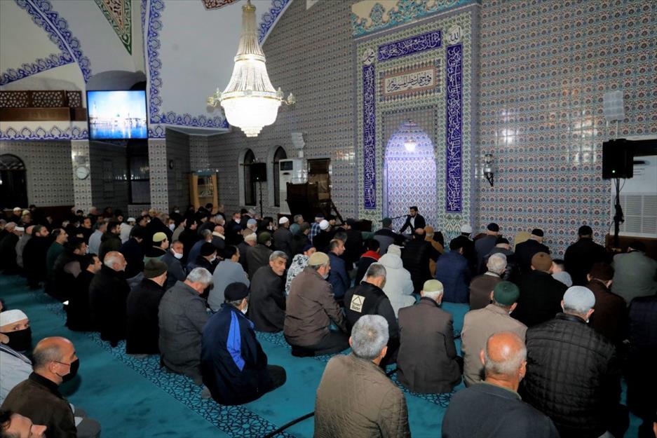 Dünya 1’incisi Hafız Muhammed Recep, Yenice cemaatiyle buluştu