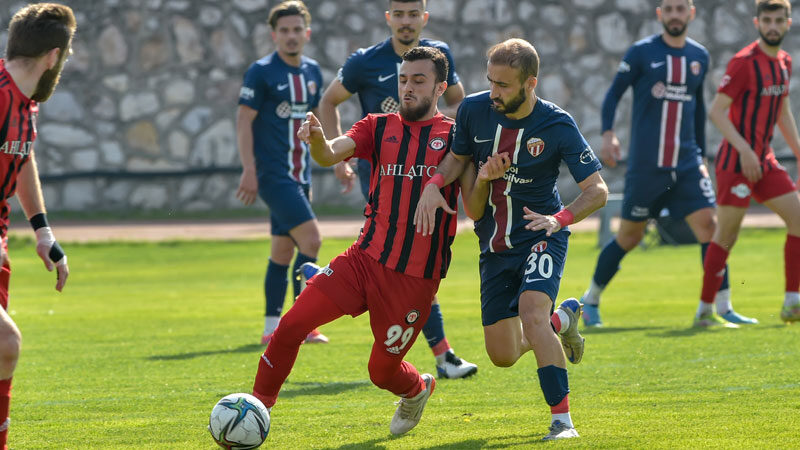 TFF 2.Lig'deki Bursa ekibi İnegölspor evinde Çorum FK'ya 2-1 mağlup