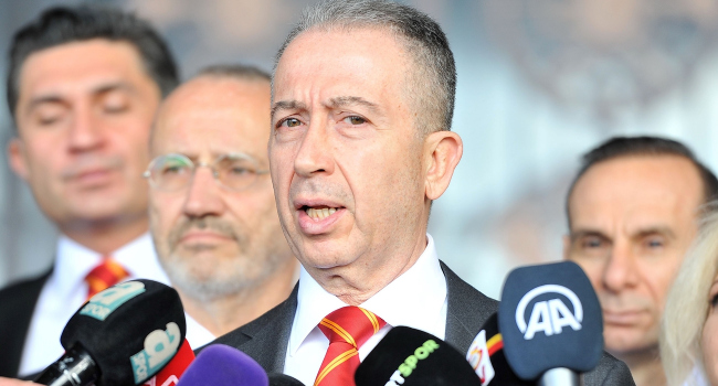 Galatasaray’da bir isim daha listesini teslim etti Galatasaray’da bir isim daha listesini teslim etti